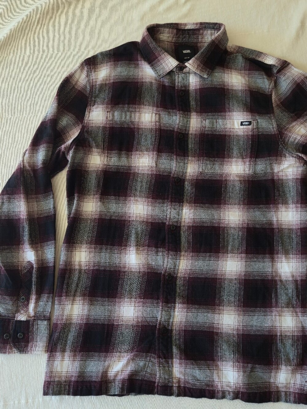 Vans Medium Men's Plaid Button-Up Long Sleeve Shirt